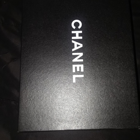 Lightly used - Picture 3 of 3